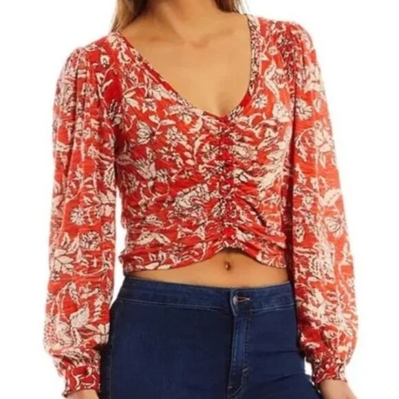 Free People Say The Word Crop Top XS Ruby Red Floral Ruched V Neck Boho Chic - Picture 1 of 16